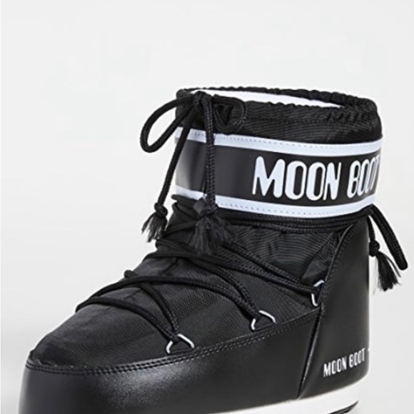 Black Low Top Moon Boots Sz. 6 - Picture 2 of 2